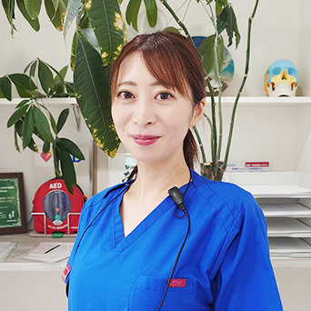 非常勤歯科医師：上田 結衣