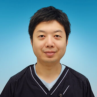 >歯科医師：田中謙光